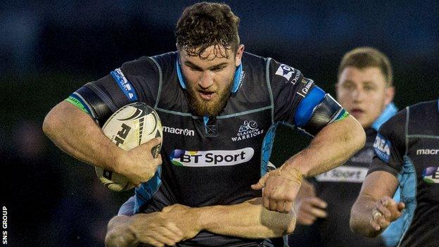 Adam Ashe in action for Glasgow Warriors