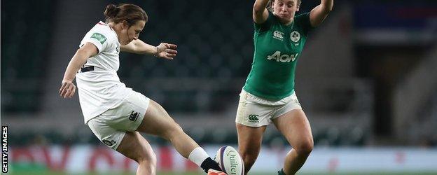 Katy Daley-Mclean kicks the ball at Twickenham