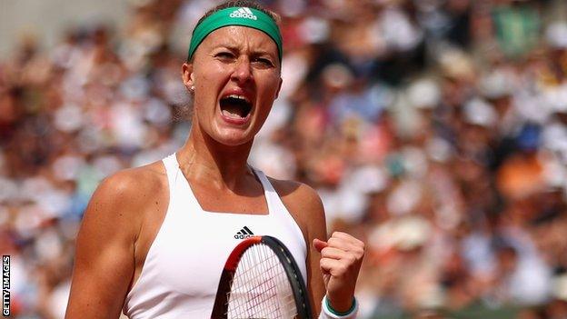 Kristina Mladenovic beats Garbine Muguruza at the French Open