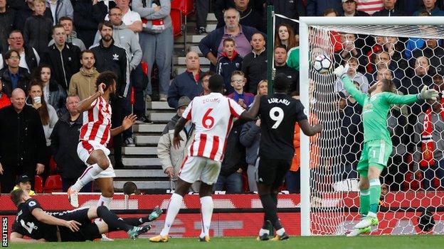 Eric Maxim Choupo-Moting equalises for Stoke