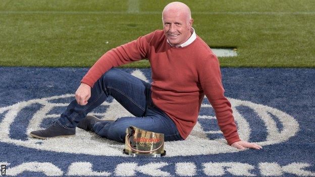 Falkirk's Peter Houston with his Championship manager of the year award