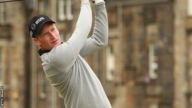 Steven Tiley playing at the 2010 Open Championship