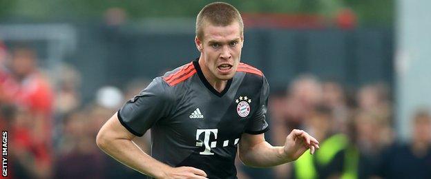 Bayern Munich defender Thomas Isherwood