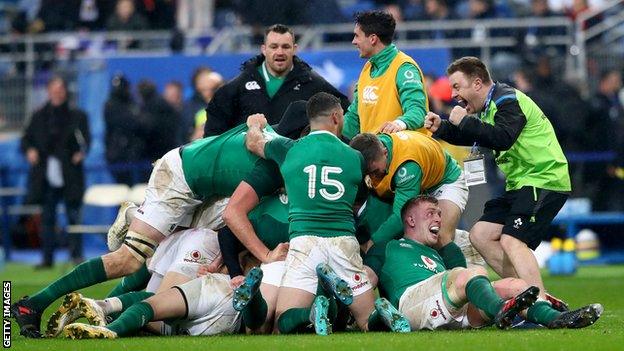 Ireland celebrated a 15-13 win over France