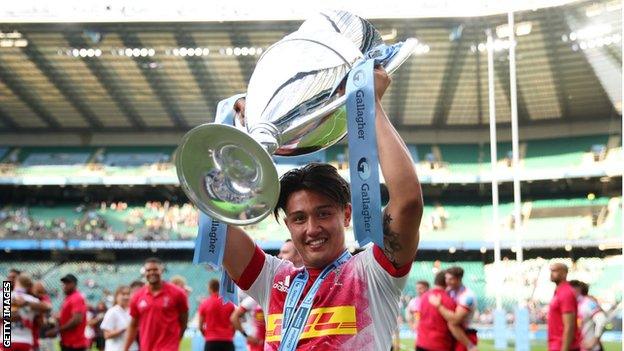 Marcus Smith with the Premiership trophy