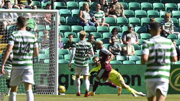 Said Benrahma scores for West Ham