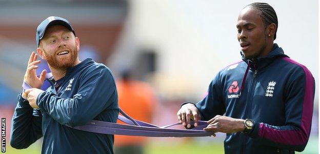 Jofra Archer and Jonny Bairstow fool around in training