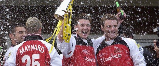 Glamorgan celebrate winning the one-day title in 2002