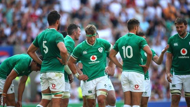 Ireland defeated at Twickenham