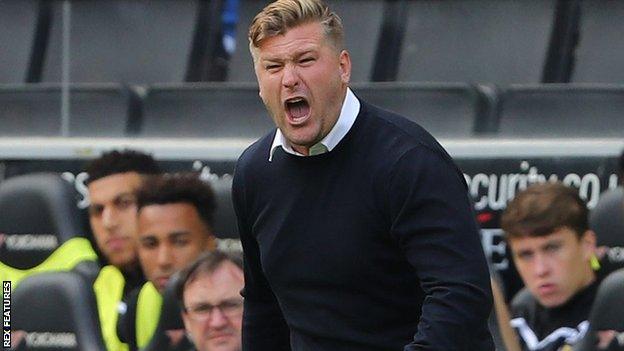 Karl Robinson