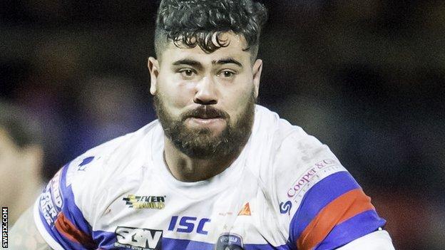 David Fifita carries the ball for Wakefield