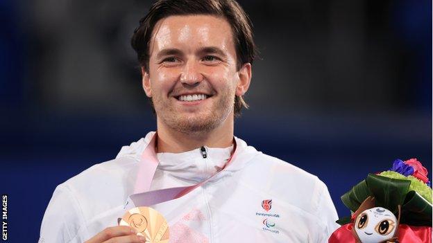 Gordon Reid with a Paralympic bronze medal