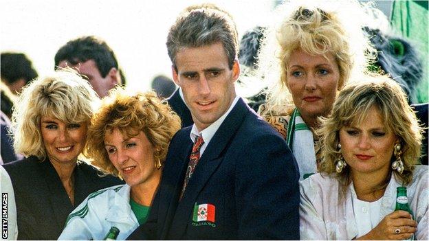 Former Ireland captain Mick McCarthy on homecoming bus, following 1990 World Cup.