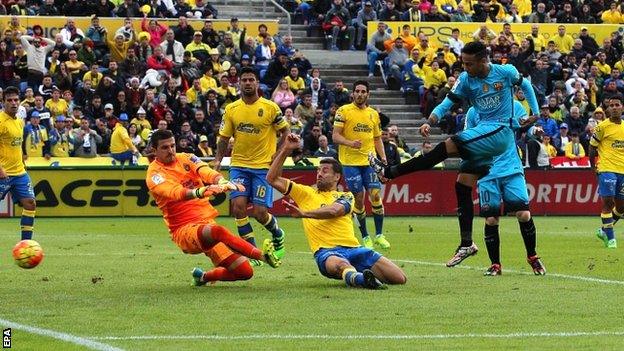 Neymar scores Barca's second