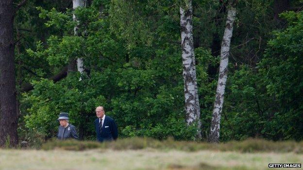 Queen at Belsen Bergen