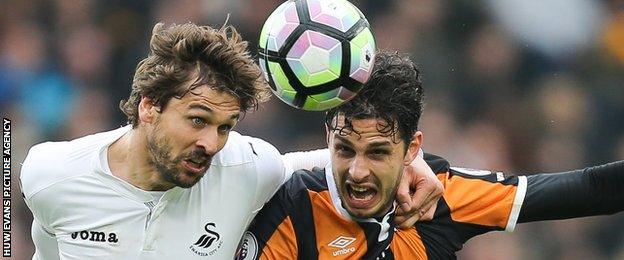 Fernando Llorente in action against Hull City