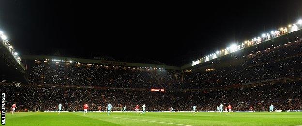 Stretford End tribute to George Best