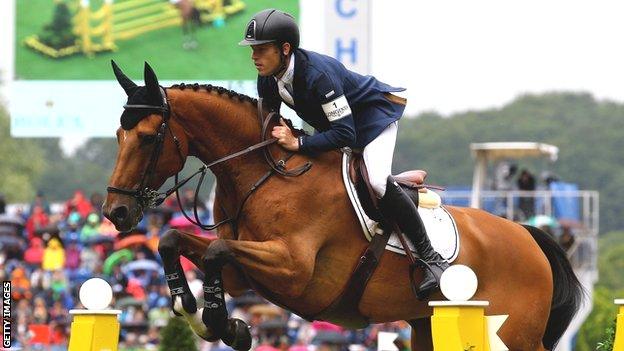 Scott Brash on Hello Sanctos