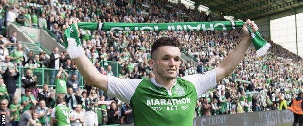 John McGinn with Hibernian supporters