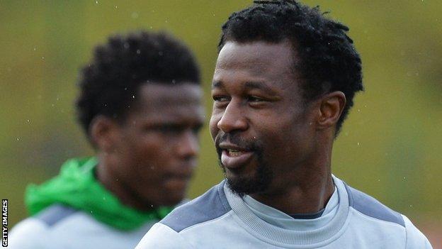 Efe Ambrose