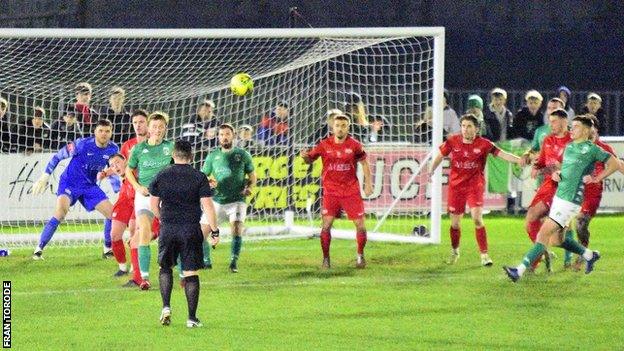 Guernsey FC v Binfield