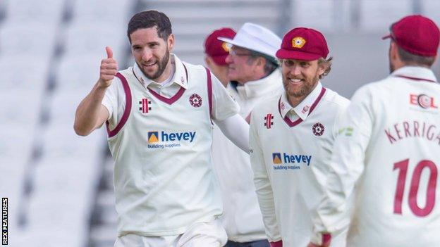 Wayne Parnell (left) celebrates taking his fifth wicket