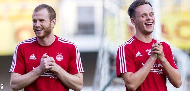 Aberdeen's Mark Reynolds and Lawrence Shankland share a joke