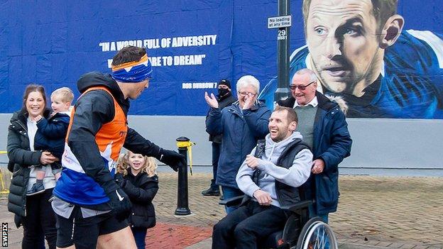 Kevin Sinfield with Rob Burrow during his marathon challenge