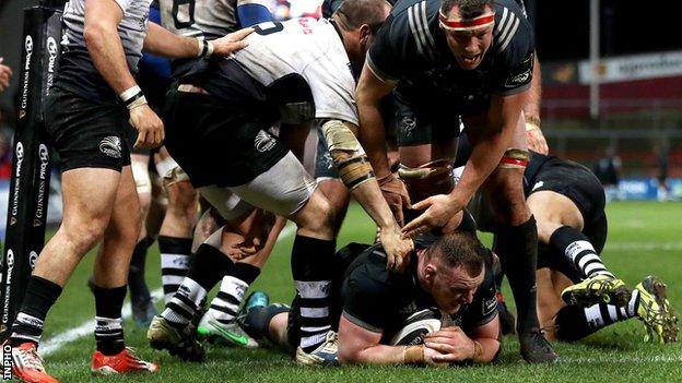 Brian Scott touches down for Munster's second try against Zebre in Limerick