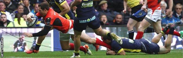 Alex Goode dives over to score for Saracens