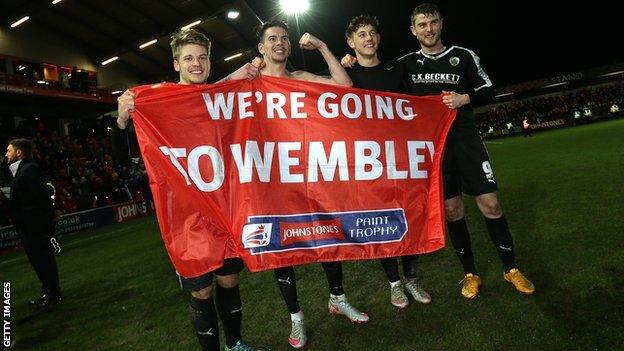 Barnsley book a Wembley date