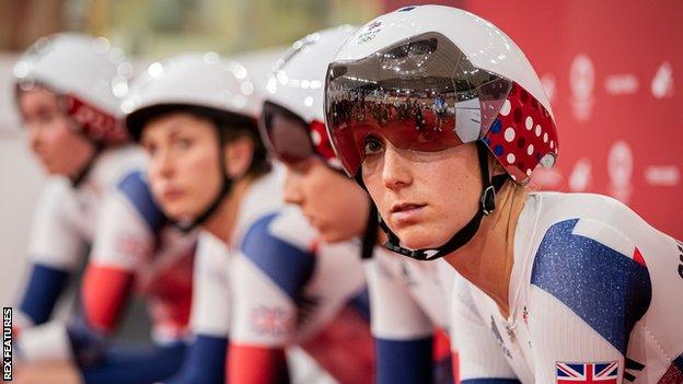 Elinor Barker followed her women's team pursuit Olympic gold at Rio 2016 with silver in Tokyo