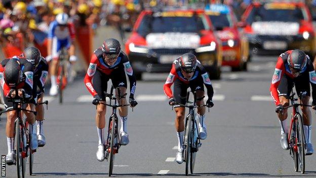 The BMC racing team produced a superb team time trial to claim stage three