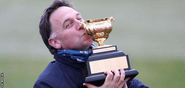 Henry De Bromhead kisses the Gold Cup