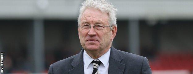 Dover manager Chris Kinnear