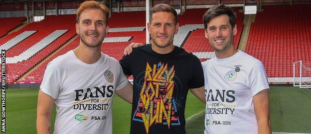 Sheffield United's Billy Sharp with two fans promoting diversity