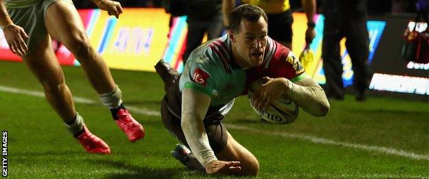 Tim Visser scores for Harlequins