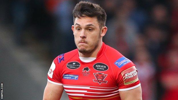 Niall Evalds carries the ball for Salford Red Devils