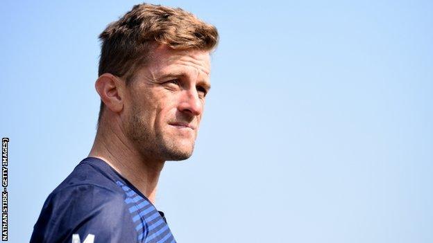 South African Dane Vilas surpassed Aussie Andrew Crook's 162 against Buckinghamshire in 2005 as the highest innings by a Lancashire player in one-day cricket