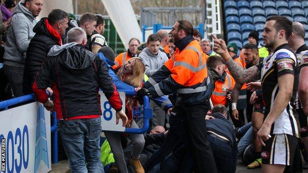 Huddersfield v Salford