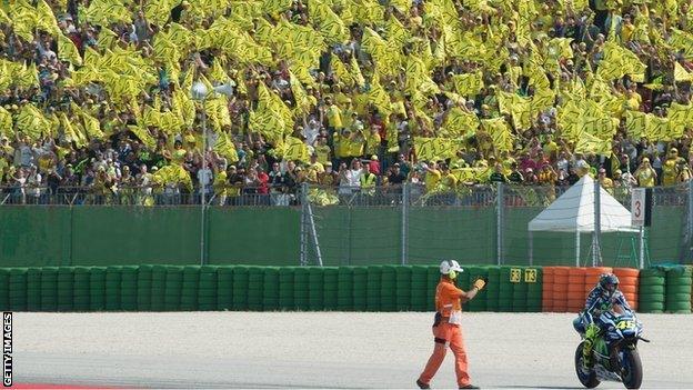 Rossi with his fans