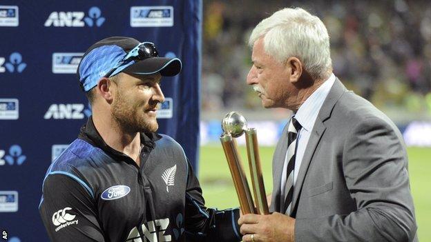 Brendon McCullum (left) and Sir Richard Hadlee