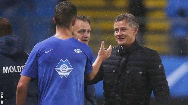 Molde head coach Ole Gunnar Solskjaer celebrates with his players