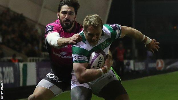 Alex Tait scores Newcastle's third try against Brive