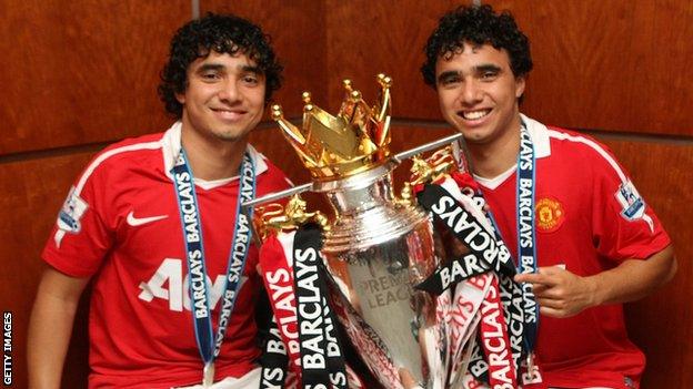 Rafael and Fabio da Silva