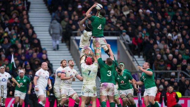 Ireland and England contest a line-out during the 2018 Six Nations