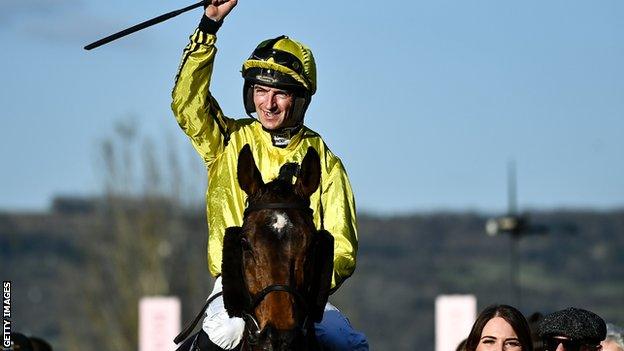 Patrick Mullins on Billaway