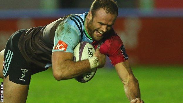 Jamie Roberts goes over for a try on his Harlequins debut