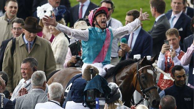 Frankie Detorri rides Enable to Oak victory