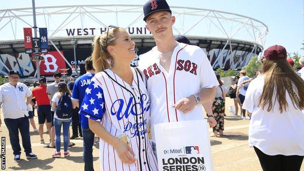 MLB London Series Runs galore as New York Yankees beat Boston Red Sox BBC Sport